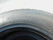 タイヤ　のみ　コンドル　KK-LK252FH　取り外し品　215/70R17.5　123/121J　４個セット　中古品_画像2