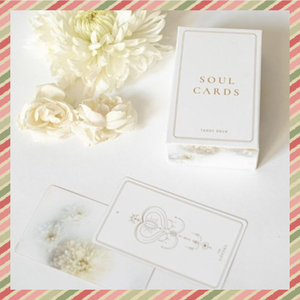 【日本未発売／新品未開封】SOUL CARDS TAROT DECK ／タロットカード／白 ホワイトダリア／希少品 入手困難／ソウルカード