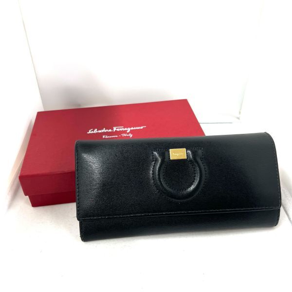 ヤフオク! -フェラガモ 財布 美品の中古品・新品・未使用品一覧