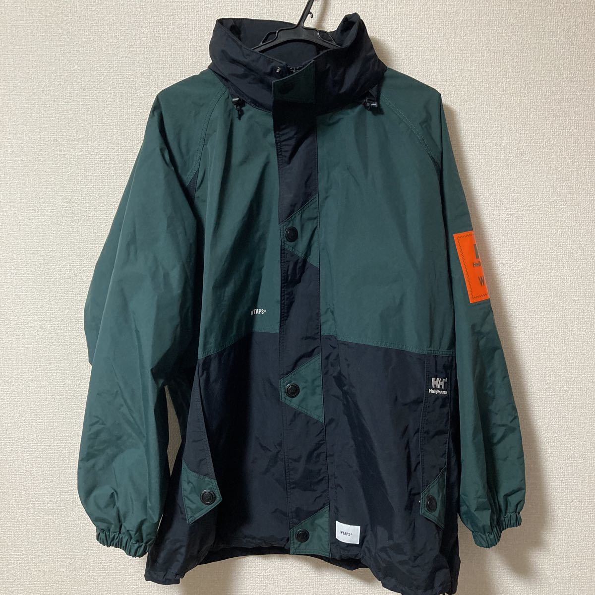 ヤフオク! -「helly hansen wtaps」の落札相場・落札価格