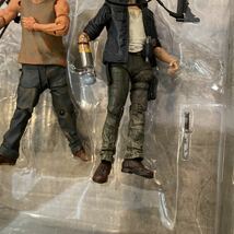 THE WALKING DEAD DARYL & MERLEディクソン兄弟 フィギュア2体セット【開封・使用】_画像8