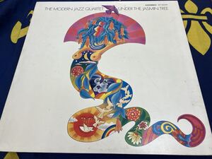 The Modern Jazz Quartet★中古LP国内赤盤「モダーン・ジャズ・クァルテット～アンダー・ザ・ジャスミン・トゥリー」