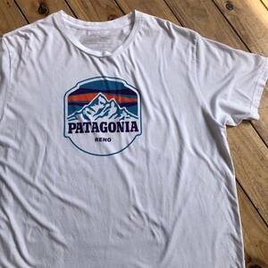 USA 古着 patagonia パタゴニア Tシャツ 半袖 メンズ XLサイズ ホワイト プリントロゴ Slim Fit アメカジ アウトドア アメリカ仕入 T2001