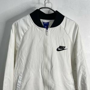 ☆送料無料☆NIKE☆ウーブンプレイヤーズジャケット☆白黒☆L☆ジップブルゾン☆E23の画像2