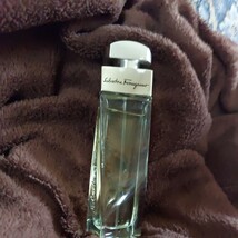 フェラガモ プールファム オーデパルファム スプレータイプ 30ml SALVATORE FERRAGAMO 香水 FERRAGAMO POUR FEMME_画像3