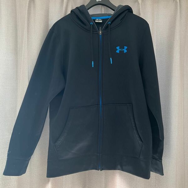 UNDER ARMOUR パーカー