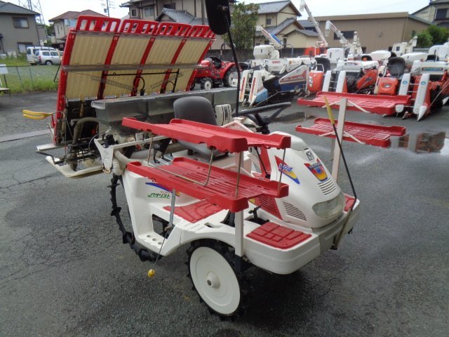 田植え機 ヤンマーの値段と価格推移は?|件の売買データから田植え