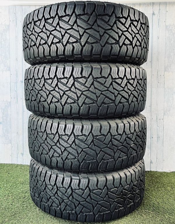 特売新入荷特価 【FUEL OFFROAD (フューエルオフロード) 正規代理店】20インチアルミホイール 5本セットD693 BLITZ20×9 8H165.1 +1 CB125.1BRUSHED GUN METAL TINTED CLEAR 汎用/D 車用品・バイク用品 アディダス ADIDAS フォーラム スニーカー