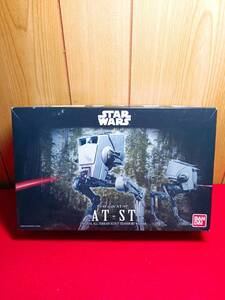 貴重　未組立 スター・ウォーズ 1/48 AT-ST プラモデル　BANDAI　バンダイ