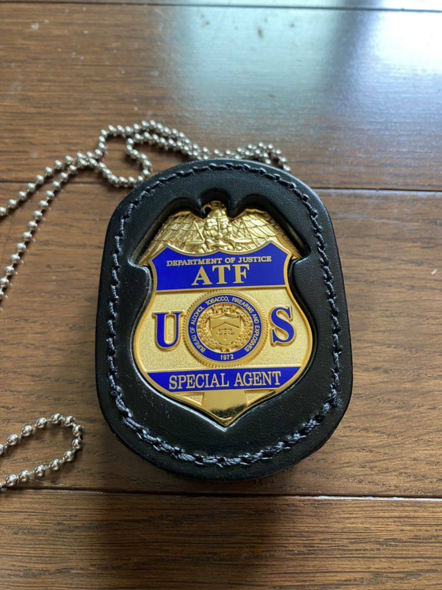 ヤフオク! -「fbi バッジ」の落札相場・落札価格