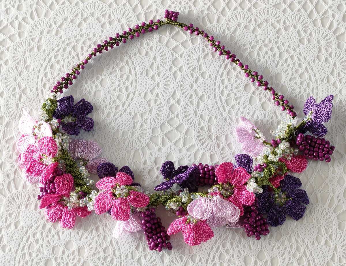 o18-35 Oya embroidery necklace handmade flower embroidery beads Mimioya embroidery accessories Mimioya embroidery necklace, Handmade, Accessories (for women), necklace, pendant, choker