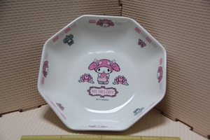 陶器製 マイメロディ チャーハン皿 未使用 サンリオ飯店 My Melody 検索 サンリオ 2021 チャーハン 八角皿 中華 食器 グッズ