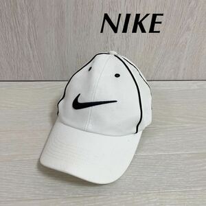 NIKE ナイキ キャップ　帽子　ホワイト　白