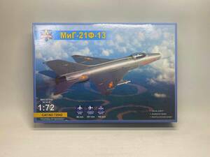 送料無料　1/72　MODELSVIT 72042 ミコヤンMiG-21F-13超音速戦闘機　