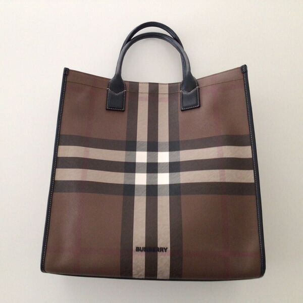 Burberry バッグ