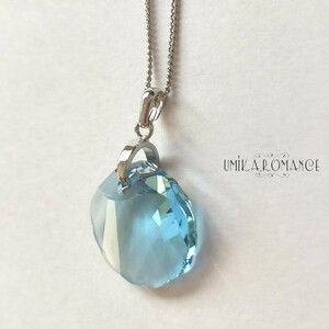  affordable goods! light blue. shell necklace 