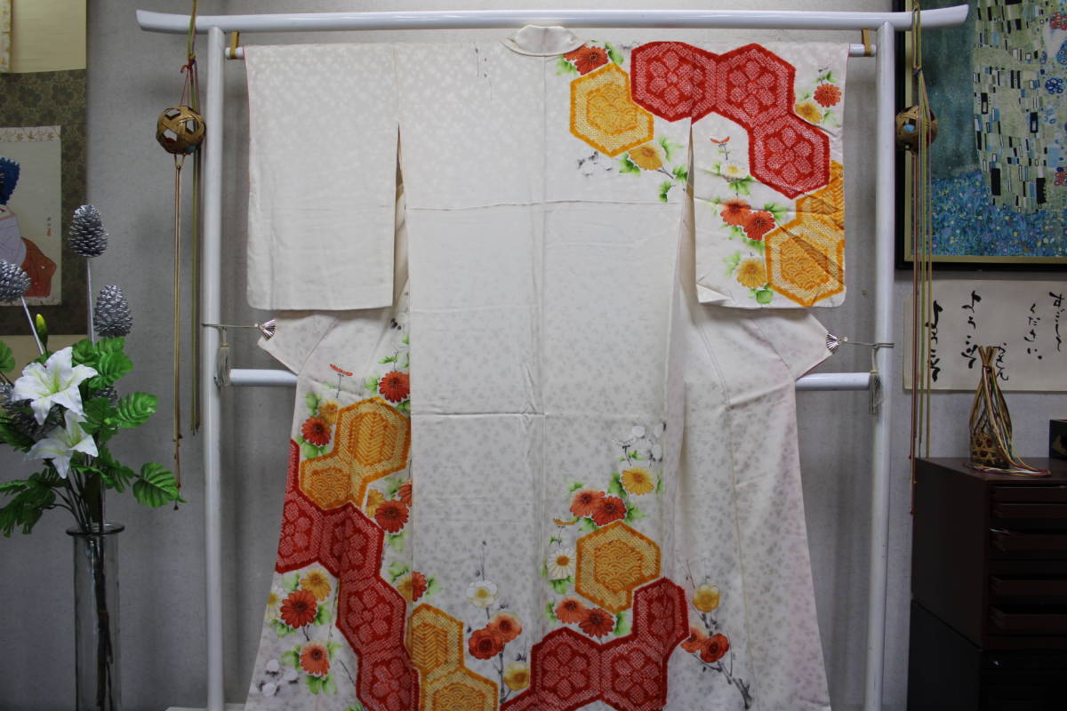 Kimono Konjaku 5186 Kimono de visite, Soie pure de la plus haute qualité, Produit teint et dessiné à la main Yuzen dessiné à la main, quelques pièces d'or brodées, Longueur 156 cm, kimono femme, kimono, Robe de visite, Adapté