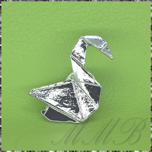 [BROOCH] Lapel Pin Silver Origami Swan ジャケット スーツ襟PINS シルバー スワン 白鳥 おりがみ 鶴 折り紙 水鳥 ブローチピン 