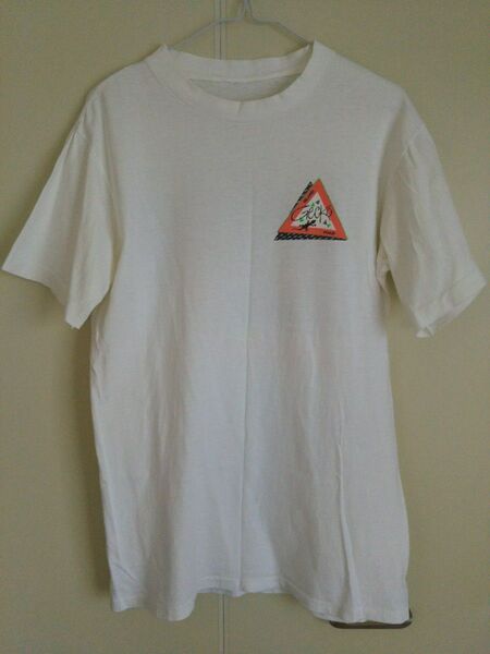 80s‐ヴィンテージISLAND‐MAUI‐GECKOの Tシャツ。