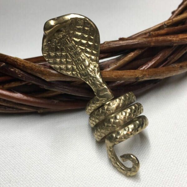 カルフォルニア発 Silvana KシルバーナK コブラ リング スネーク指輪リング個性的ヘビ蛇巾着付き9号8号真鍮