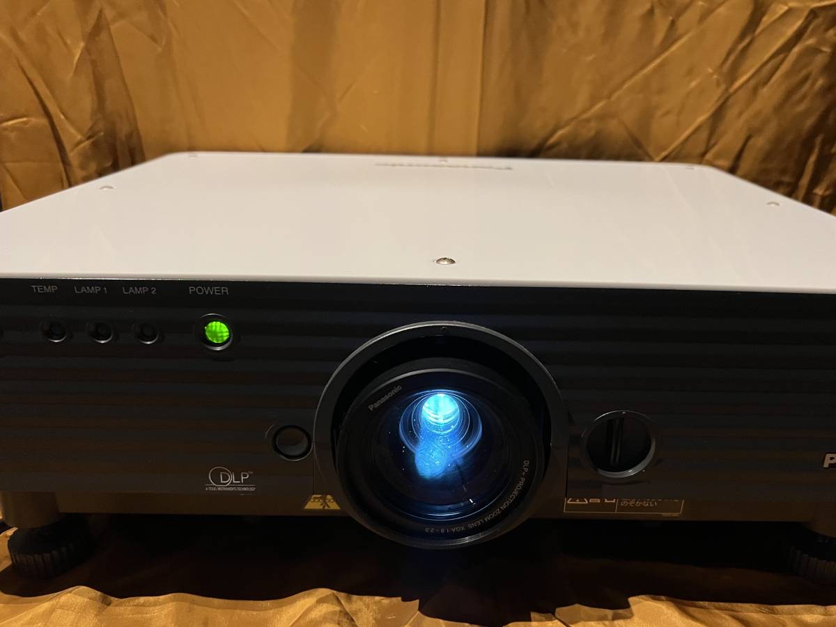 送料無料/即納】 TH-D5500 PANASONIC - Panasonic プロジェクター 566H