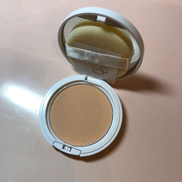 トゥヴェール ミネラル プレスト サンスクリーン プレスト パウダー SPF50+ PA++++ 日焼け止め フェイスパウダー