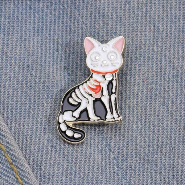 【A5】ネコ スカル ピンバッジ ピンブローチ ブローチ