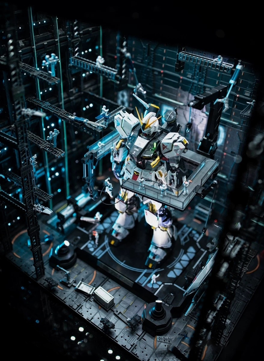 Base de base du système Gundam Hangar Diorama de taille super méga (vertical premium noir 60 et télécommande incluse) Produit fini pré-peint pour la photographie et l'affichage, personnage, Gundam, Produit fini