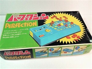 再値下 エポック社のパーフェクション PERFECTION パーフェクションゲーム パズル おもちゃ