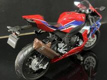 CBR1000RR-R FIREBLADE 1/12ミニカ－ H70_画像6