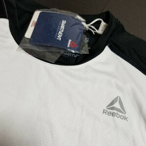 Reebok リーボック Sサイズ 背中メッシュ 半袖Tシャツ ランニング トレーニング 新品未使用品 定価5489円の画像1