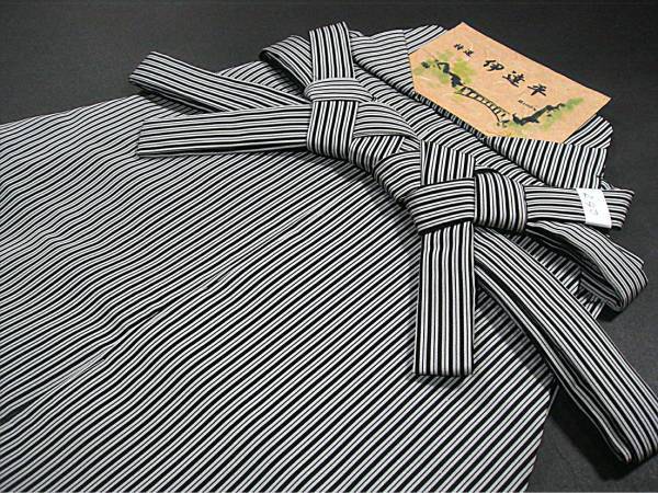 ヤフオク! -「袴 米沢織」(男性和服、着物) の落札相場・落札価格