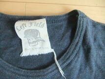 初期型 Sサイズ LEFT FIELD MADE IN USA NEW YORK 100%cotton レフトフィールド Tシャツ ネイビー フェルト_画像2