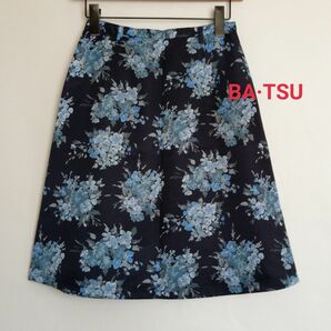 BATSU花柄スカート