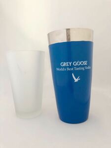 GREY GOOSE フロストガラス ＆ ステンレススチールシェーカー シェイカーサイズ 高さ/約18cm 直径/約9cm(上)約6.3cm(下) グレイグース