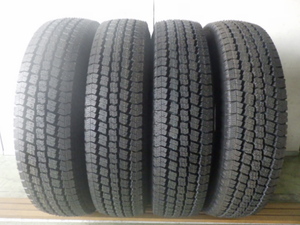 トーヨータイヤ M934 205/80R17.5 120/118L 未使用 4本セット スタッドレスタイヤ 2017年製