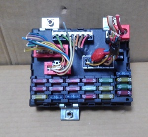  Fiat Barchetta 183A1 fuse box interior left side 