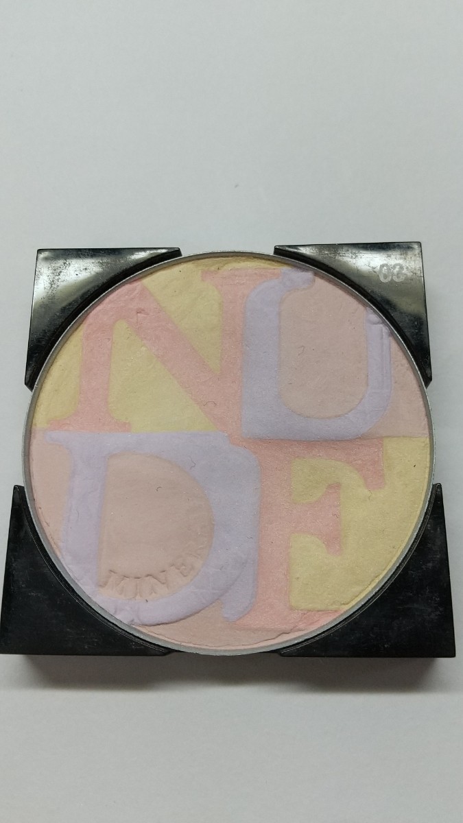 ヤフオク! -「dior ディオール スキン ヌード グロウ パウダー」の落札