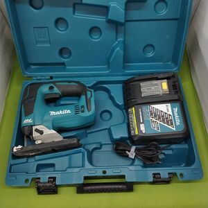 MAKITA　JV142D　充電式ジグソー　14.4V対応　充電器・ケース付 ◆3116/工具宮竹店