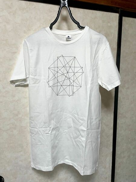 男女兼用アイテム 【GEOMETRIX】IA GEOMETRIX Tシャツ ホワイト 白 Lプリント半袖Tシャツ 半袖カットソー