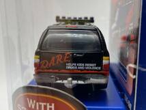 Matchbox D.A.R.E Exclusive Edition Chevy Suburban マッチボックス エクスクルーシブ シボレー サバーバン アメ車 ミニカー_画像4