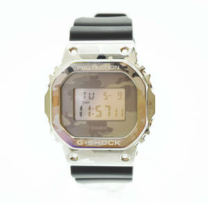 △ CASIO カシオ G-SHOCK ジーショック メタルベゼル カモ柄 腕時計 GM5600SCM シルバー 103 