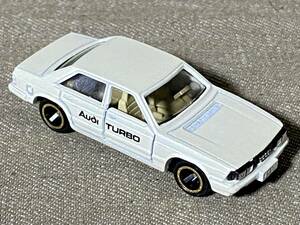 トミカ 青箱 No.F32 アウディ 5000 ターボ パールホワイト Audi TURBOタンポ印刷 当時物 入荷困難 デッドストック レア