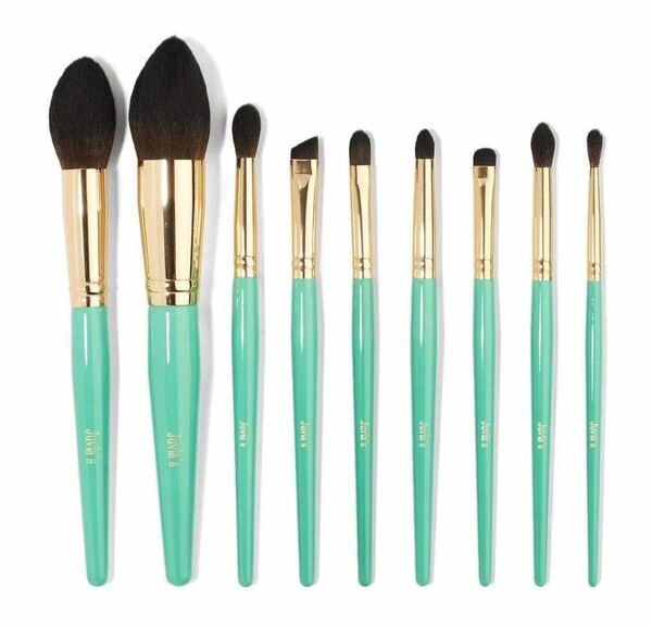 Juvia's Place 9 pcs turquoise blue brush set ジュビアスプレイス メイクアップブラシ　9本セット 色：ターコイズブルー　化粧筆