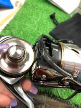 ○E8715 美品　DAIWA ダイワ ルビアス　LUVIAS LT4000-CXH スピニングリール○_画像9