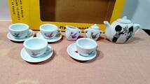 オランダ HEMA イップとヤネケ ミニチュアティーセット Jip & Janneke tea set 13 pieces 箱サイズ 25.5×21×5.5㎝_画像2