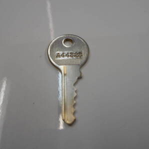 コピーキー 50mm 同一キー SOL A44323 合鍵 No.2500 SOL用 A44323 キー 合鍵 一本 50mm 南京錠 鍵番号 A44323 SOL