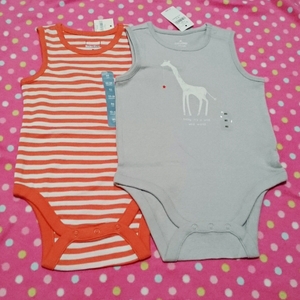 新品☆80☆GAP☆ノースリーブ ロンパース ボディスーツ☆２枚☆男女OK