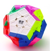 新品! Qytoys qizheng-女の子のためのミンクススピードマジックキューブ，12面のジグソーパズル，教育玩具_画像2