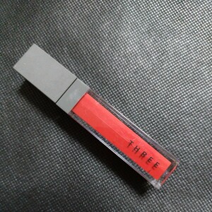 * popular color *THREEs Lee li licca ru lip Bloom 10 WILD THING lip color Glo slip lipstick red red 